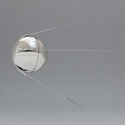 Спутник 1